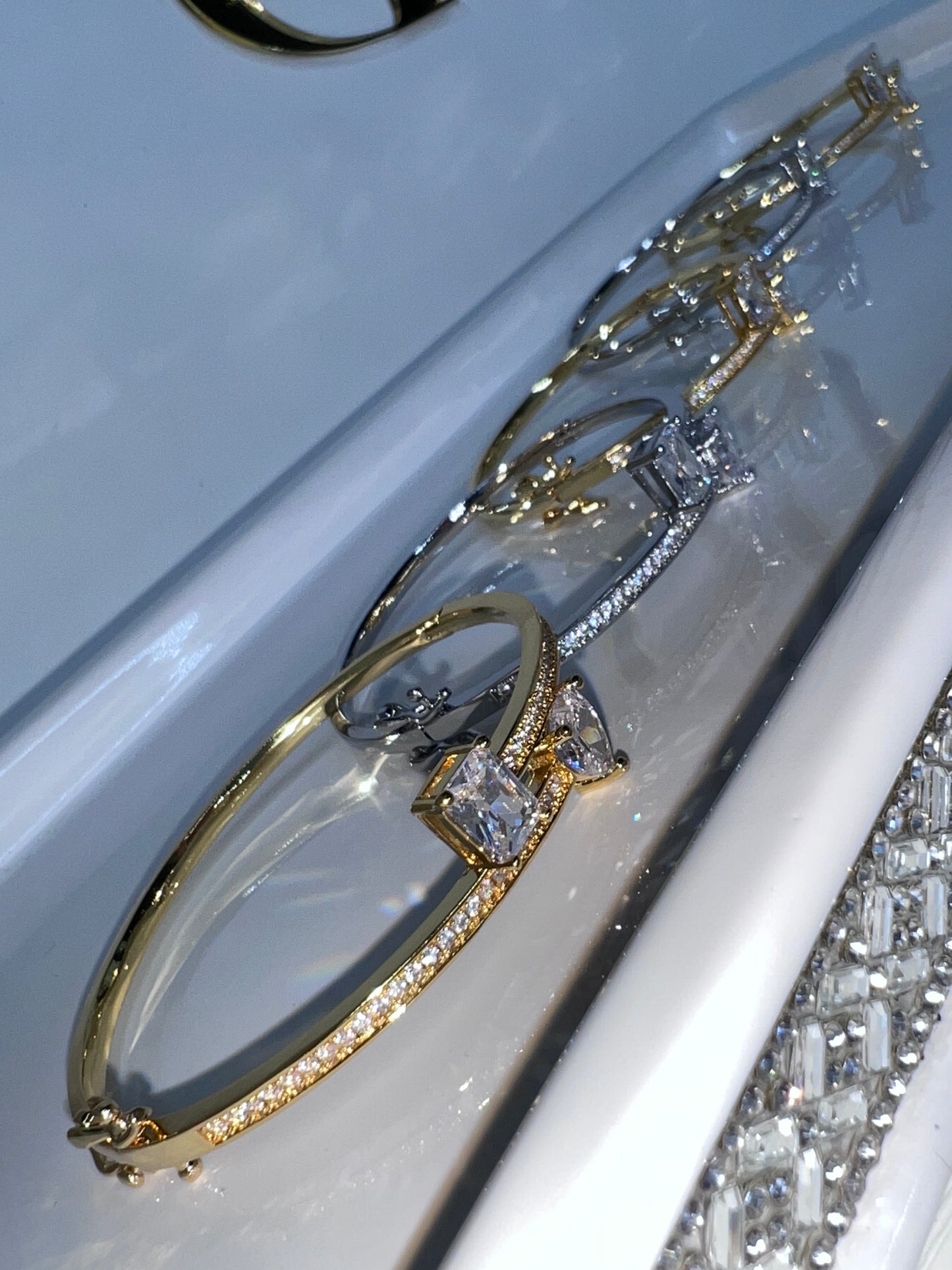 Main Topic Bangle