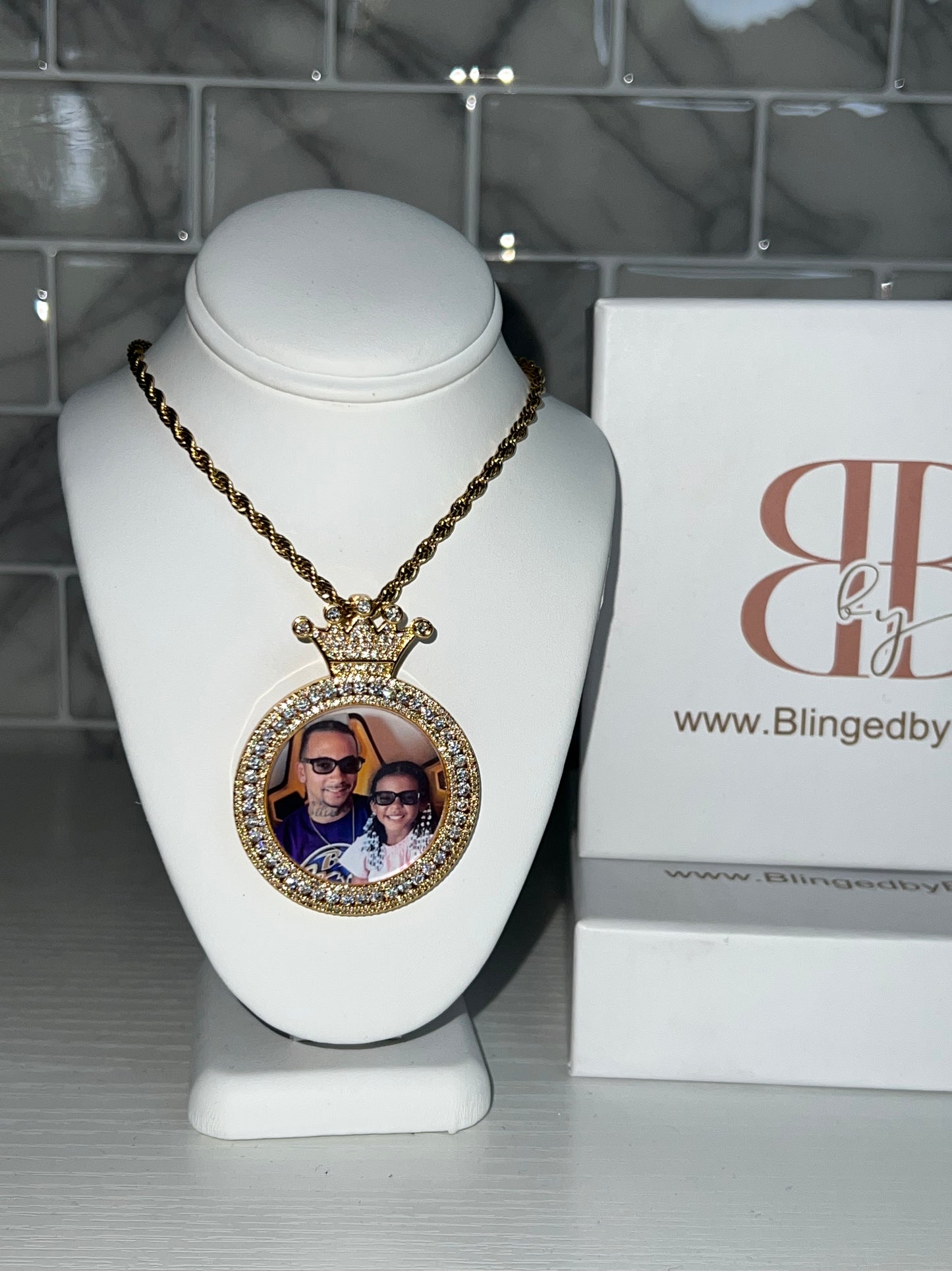 Crowned 35mm Necklace